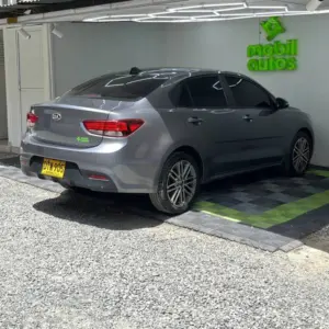 KIA RIO VIBRANT TP 1.4CC 2018: imagen 7