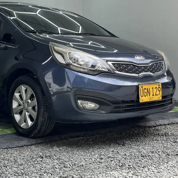 KIA RIO SPICE 1.2 MT 1.2CC 2015
