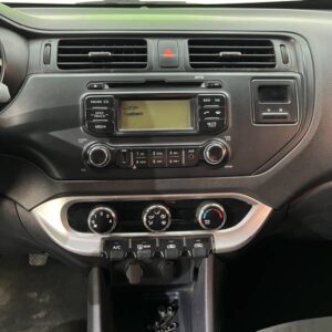 KIA RIO SPICE 1.2 MT 1.2CC 2015: imagen 13