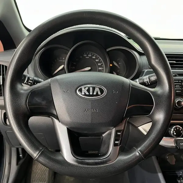KIA RIO SPICE 1.2 MT 1.2CC 2015